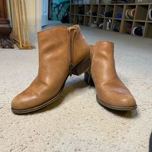 LUCKY brown leather booties